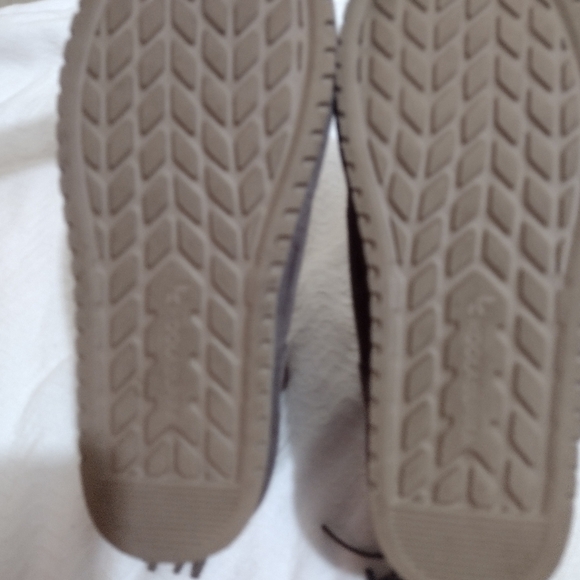 Koolaburra by UGGs NWOT women's size 7 boots - Picture 5 of 5